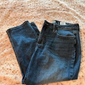 Lee Women’s Cropped Dark Blue Denim Jeans